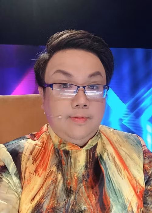 Tháng 12/2019, diễn viên Gia Bảo bị tố quỵt tiền lương. Cụ thể, một tài khoản Facebook tên N.V. A viết: “Đòi mãi, anh chuyển khoản cho tôi 2 triệu. Giờ tôi cần tiền đóng tiền nhà, hỏi thì anh kêu đợi rồi kêu chị H nói chuyện. Đề nghị anh trả hết tiền lương cho tôi”. Ảnh: Yan