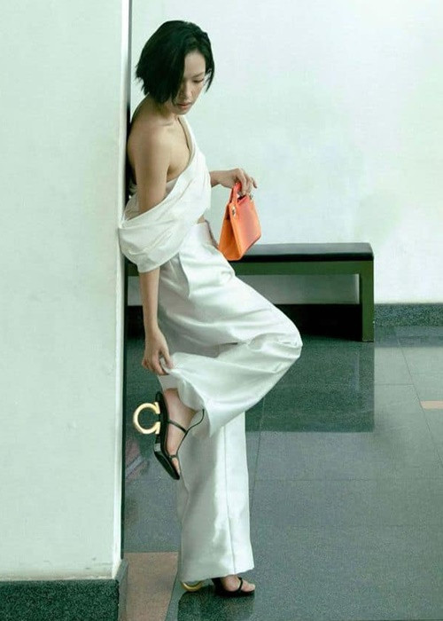 Năm 2022, Châu Bùi và Binz công khai hình ảnh bên nhau. Ảnh: FBNV.