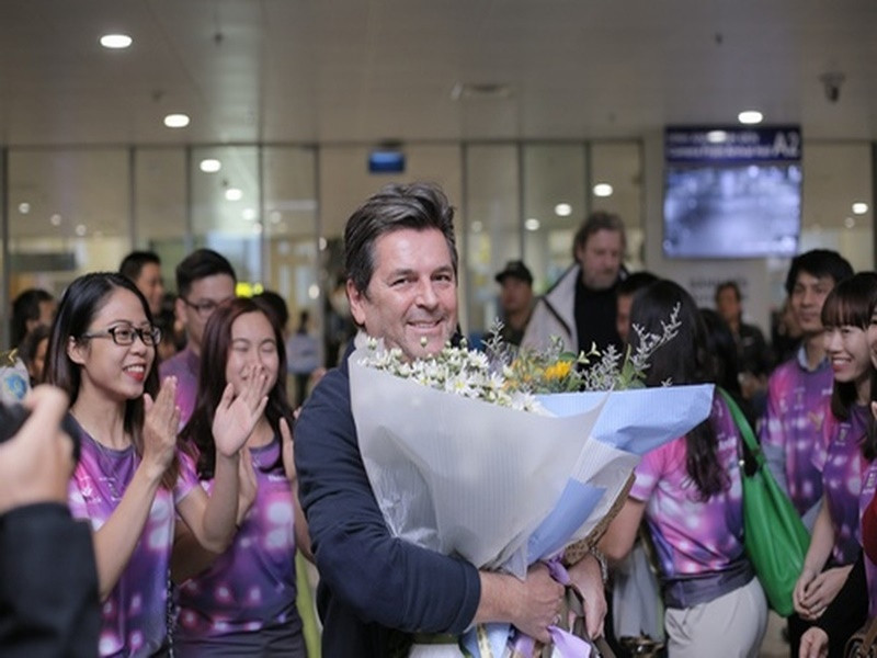 Danh ca Thomas Anders của ban nhạc đình đám một thời Modern Talking chia sẻ rằng, ông rất thích món nem rán và bún chả. Ảnh: Dân Việt.