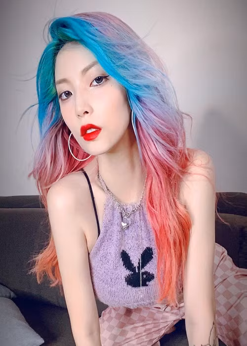 Yee Pink và Quang Đăng gặp không ít khó khăn trong 3 năm bên nhau như rào cản ngôn ngữ, xa cách 8 tháng vì COVID-19. Ảnh: FBNV.