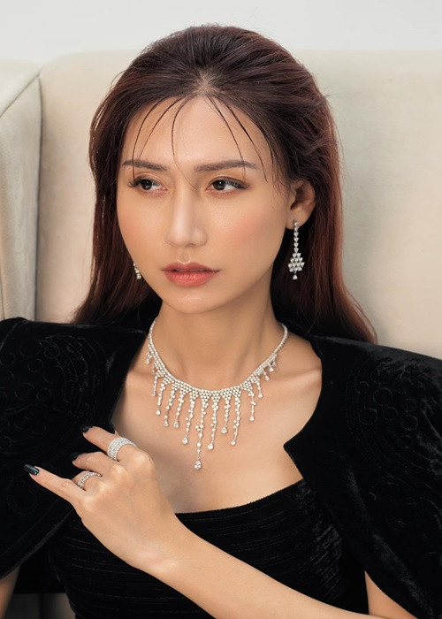 Người yêu của Lynk Lee không hoạt động nghệ thuật và cũng không phải là doanh nhân.