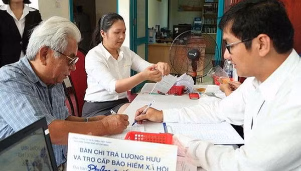 De nghi tang muc ho tro, giam do tuoi huong tro cap huu tri