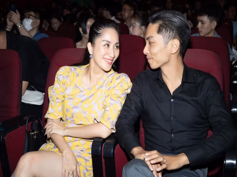 Khánh Thi cho biết, cô thích mang thai vì muốn cảm nhận sự chăm sóc tận tình của chồng. Ảnh: FBNV.