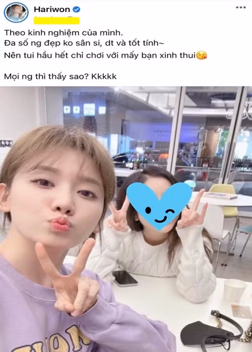 Ngoài nói sai tiếng Việt, Hari Won còn vướng ồn ào phát ngôn. Tháng 2 vừa qua, bà xã Trấn Thành đăng tải ảnh chụp cùng bạn và viết: “Theo kinh nghiệm của mình, đa số người đẹp không sân si, dễ thương và tốt tính. Nên mình hầu hết chỉ chơi với mấy bạn xinh thôi”. Ảnh: FBNV.