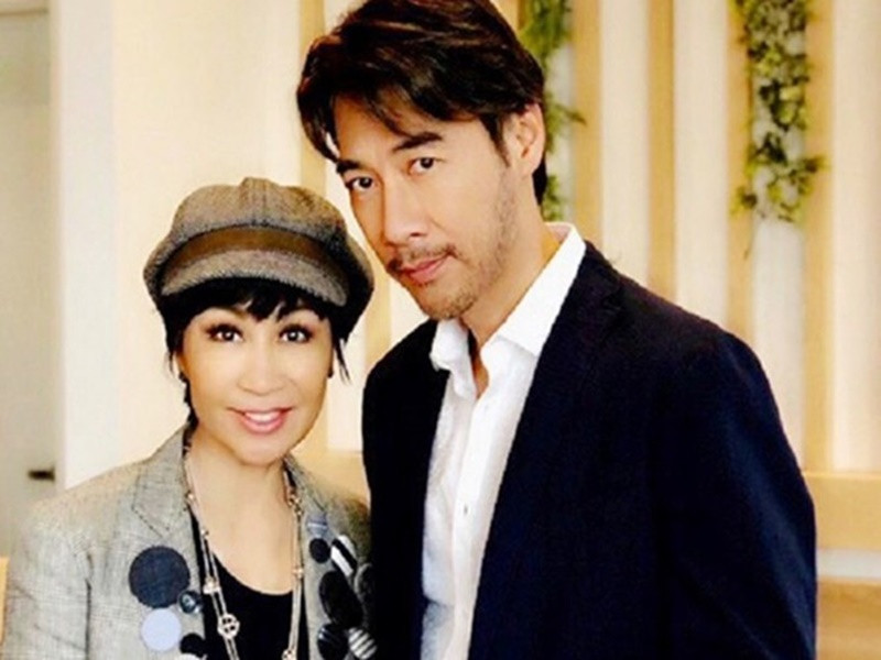 Ca sĩ Khánh Hà kết hôn với Tô Chấn Phong. Cặp đôi chênh nhau 13 tuổi. Ảnh: Văn Nghệ Công An Online.