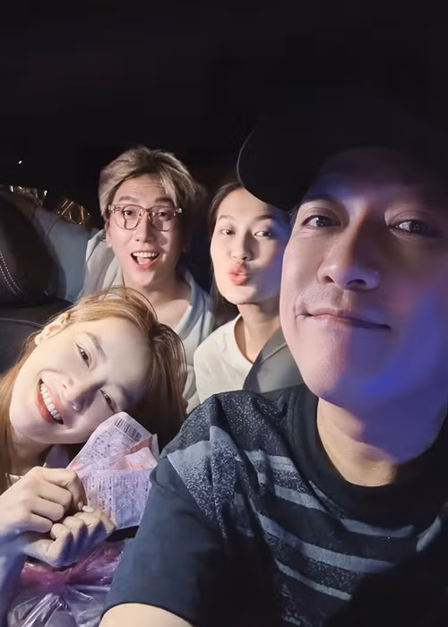 Phát La thân thiết Thiên Ân thông qua vợ chồng Nhã Phương - Trường Giang. Theo Thiên Ân, Phát La là người vui vẻ, hiền lành, tính cách hợp với cô. Ảnh: FBNV.