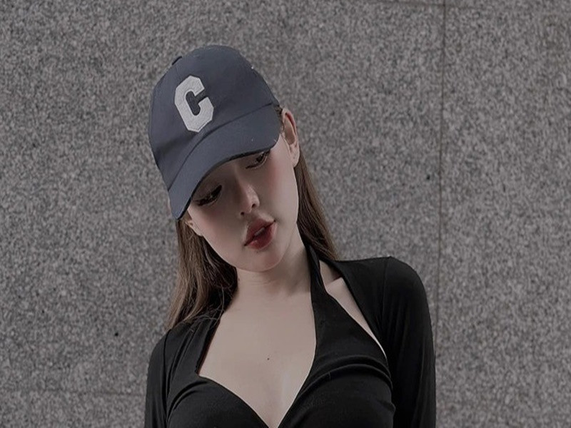 Na Thỏ chia sẻ rằng “Lúc đầu chỉ là chơi tiktok cho vui nhưng không ngờ bản thân mình lại được quan tâm và trở nên nổi tiếng như vậy”. Chính những sự quan tâm của mọi người, nhiều người đã biết đến Na Thỏ, những mẫu váy Na Thỏ mặc đều được các cô gái thi nhau săn lùng, mỗi trang phục Na Thỏ diện trên người đều nhận được vô cùng đông đảo sự quan tâm từ giới trẻ.