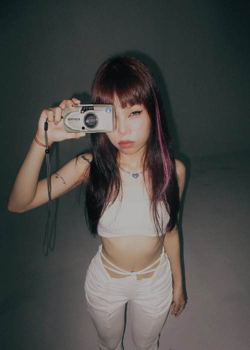 Liu Grace đang hoạt động trong nhóm rapper Under The Hood. Ảnh: FBNV.