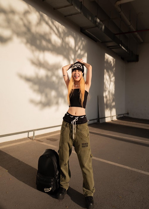 Nữ thí sinh Rap Việt mùa 3 gây chú ý nhờ ca khúc Anh chưa biết em. Ảnh: FBNV.