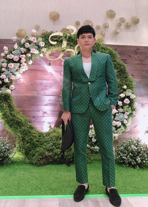 Quách Thành Danh đắt show ca hát. Ngoài ra, anh còn kinh doanh mát tay. Ảnh: FBNV.