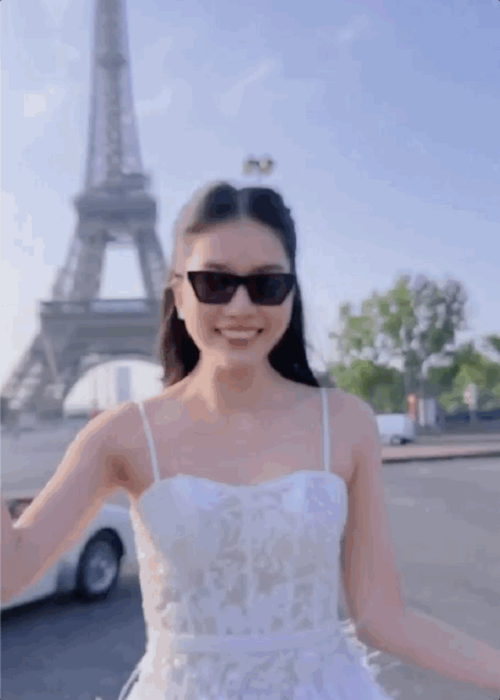 Cách đây ít ngày, Phương Anh hé lộ khoảnh khắc diện váy cô dâu ở Paris, Pháp. Không ít người cho rằng nàng hậu chọn Pháp để chụp ảnh cưới. Ảnh: Saostar.