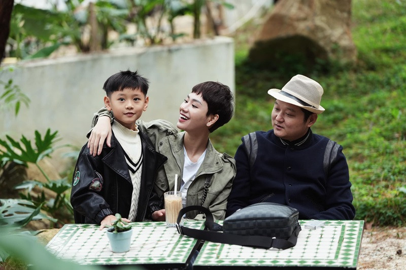 Chia sẻ trên Phụ Nữ TP HCM năm 2017, Trà My tiết lộ về mối quan hệ với gia đình chồng. Theo nữ ca sĩ, vợ chồng cô sống riêng. Trà My chưa bao giờ cảm nhận được áp lực làm dâu như các chị em thường chia sẻ. Ảnh: FBNV.