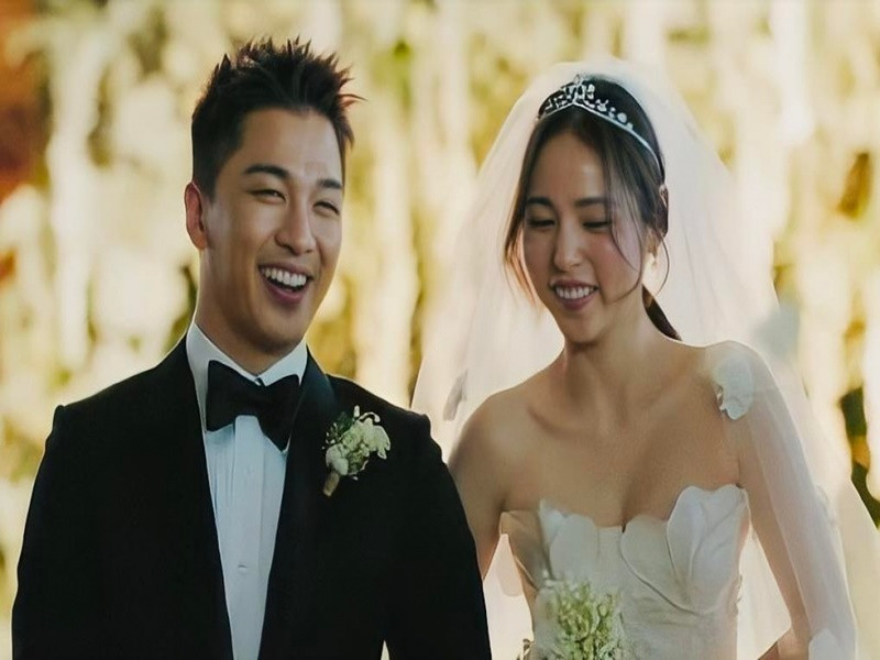 Taeyang công khai khai hẹn hò Min Hyo Rin năm 2015. Năm 2018, cặp đôi kết hôn. Năm 2021, vợ Taeyang sinh con trai đầu lòng. Ảnh: VOV.