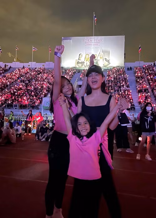 Loat sao Viet san ve xem BlackPink tai Ha Noi-Hinh-2