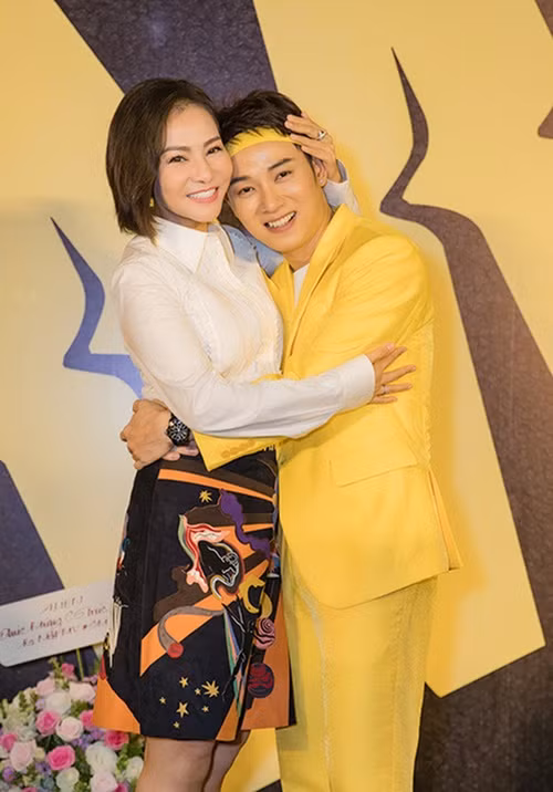 Thu Minh cho biết, cô hiểu tình cảm của Trúc Nhân dành cho mình và luôn tự hào về người học trò này. Ảnh: Dân Việt.