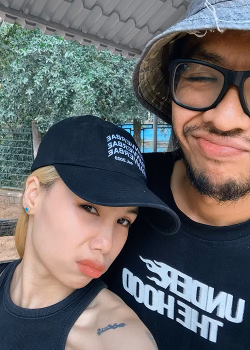 Liu Grace đang là thành viên của huấn luyện viên Thái VG ở Rap Việt trong khi Minh Lai về đội của Andree Right Hand. Ảnh: FBNV.