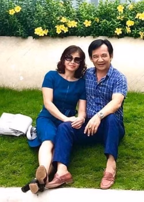 Bị đồn sợ vợ, Quang Tèo cho hay: "Tôi sợ vợ chứ, vợ nuôi con và nấu cơm cho mình mà. Sợ kiểu trân trọng chứ không phải gì cả". Ảnh: Sức Khỏe và Đời Sống.