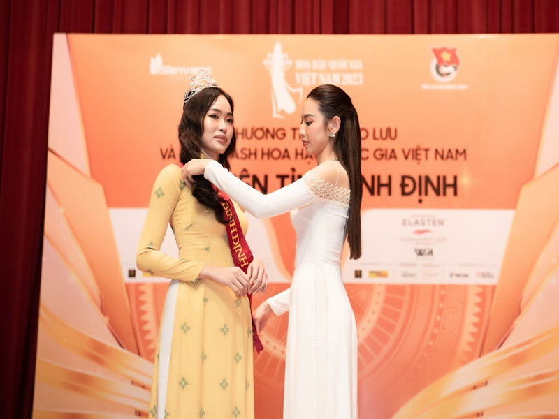 Nhiều người cho rằng cát-sê sự kiện, làm đại sứ thương hiệu của Thùy Tiên không hề nhỏ bởi cô là nàng hậu nhận được sự quan tâm của đông đảo khán giả.