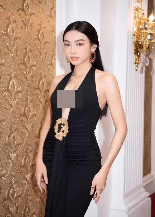 Mới đây, trong cuộc phỏng vấn với Vietnamnet, Hoa hậu Thùy Tiên cho biết, từ khi đăng quang Hoa hậu Hòa bình Quốc tế 2021, cô đã nghĩ đến ngày "hết thời".