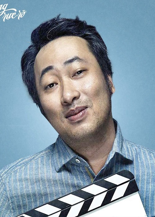 Đạo diễn Nguyễn Quang Dũng từng tiết lộ về một số mối tình thời thanh xuân trong chương trình Thanh âm cuộc sống. Đạo diễn sinh năm 1978 cho biết, năm lớp 8, anh lần đầu biết thích bạn gái. Nam đạo diễn bày tỏ tình cảm nhưng không nhận được tình hiệu đồng ý từ phía cô gái. Ảnh: FBNV.