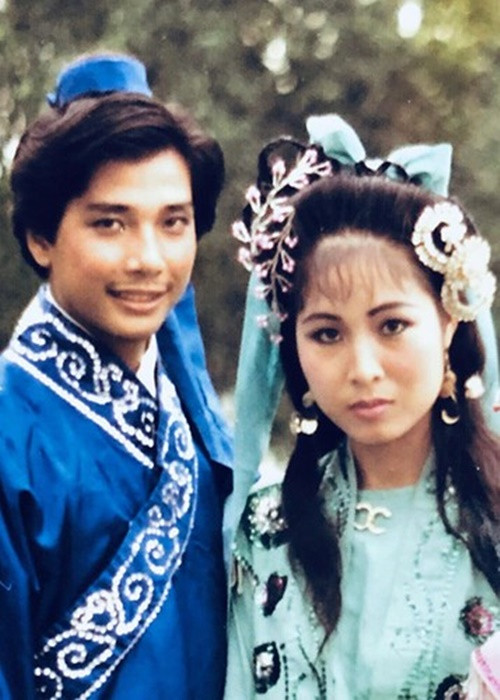 NSND Hong Van U60… chong phong do, con thanh tai, hanh phuc vien man