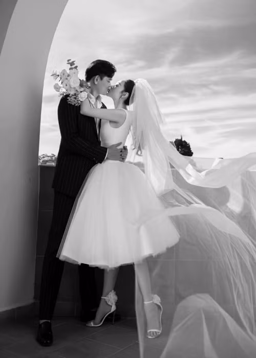 Người bạn đời của Minh Hằng điển trai, phong độ. Ảnh: Phụ Nữ Việt Nam.