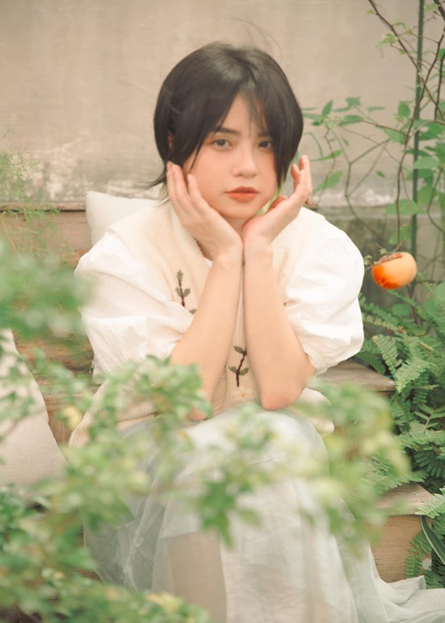 Việc Thái Trinh vạch trần chuyện bị “sàm sỡ bằng lời nói" vấp phải ý kiến trái chiều. Trước nghi vấn chiêu trò, người nữ ca sĩ phủ nhận. Ảnh: FBNV.