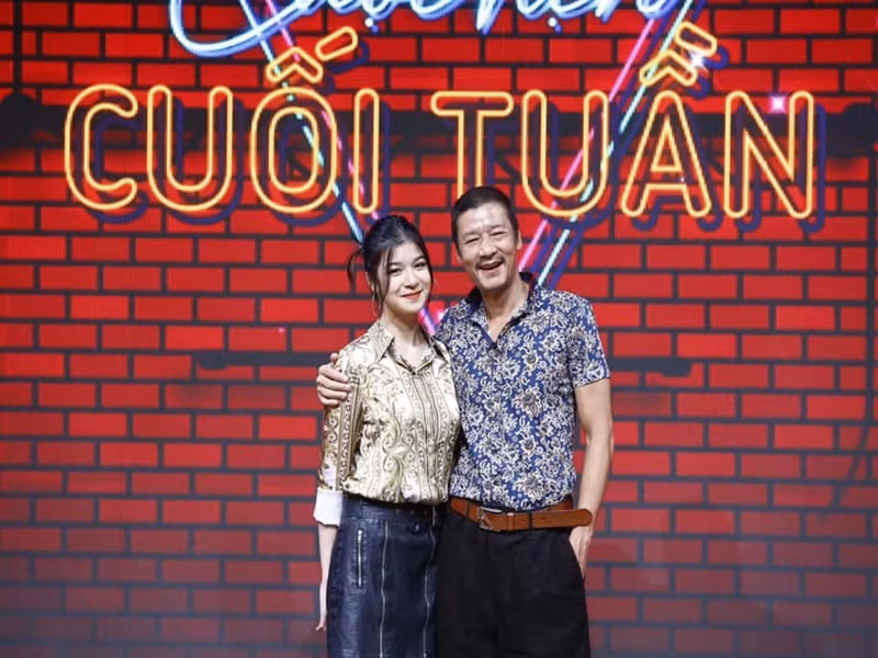 Vo Hoai Nam bon chon khi con gai thi tot nghiep THPT