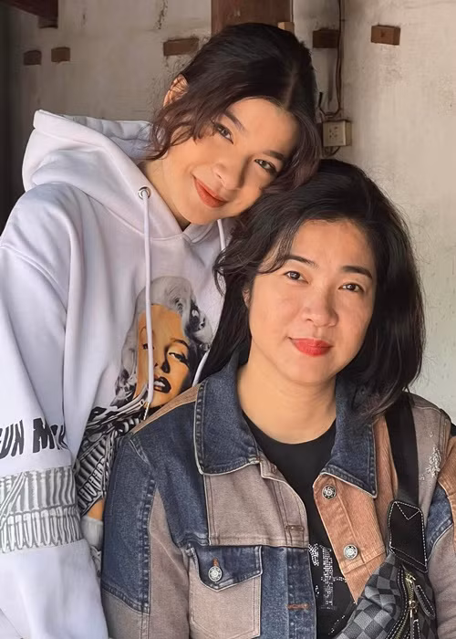 Đam mê nghệ thuật của Hoài Anh được bố mẹ ủng hộ.