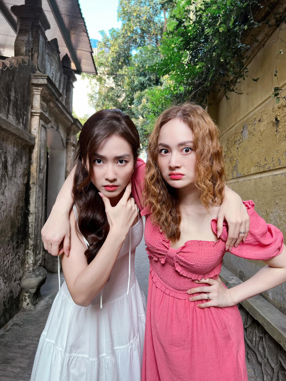 So với các nhân vật khác trong 'Gia đình mình vui bất thình lình', vai Hà của Lan Phương đáng chú ý hơn cả vì tính cách đặc biệt, nhiều màu sắc và dễ bị phản ứng. Hà cũng là vai gây tranh cãi và nhận nhiều chỉ trích nhất từ khán giả.