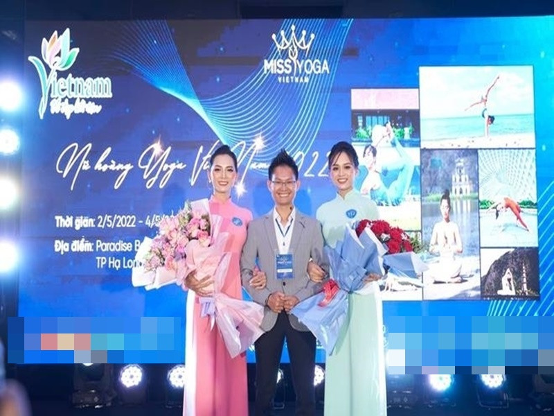 Theo Người Lao Động, ban tổ chức ban đầu dự định tiến hành vòng thi bán kết cuộc thi Nữ hoàng yoga Việt Nam 2022 để tuyển chọn những thí sinh đáp ứng yêu cầu tham dự vòng chung kết. Tuy nhiên, vì lý do khách quan, một số các hạng mục phục vụ cho vòng thi chưa đáp ứng yêu cầu. Vì vậy, ban tổ chức dừng tổ chức vòng thi và chuyển sang hình thức tổ chức biểu diễn nghệ thuật và trình diễn các tiết mục yoga, không bán vé. Dù công ty cổ phần Truyền thông và Giải trí MC Media đã có thông báo việc biểu diễn nghệ thuật nhưng chưa đảm bảo quy định. Ảnh: Bảo Vệ Pháp Luật.