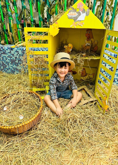 Bé Polo đang học ở một trường mầm non quốc tế. Ảnh: FBNV.