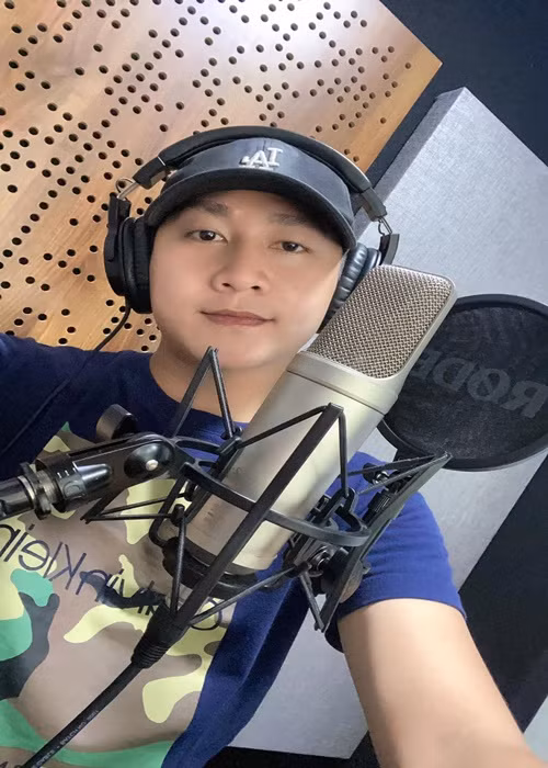 Cuối năm 2018, Hồ Gia Hùng quyết định trở lại với âm nhạc. Tới nay, sự nghiệp của anh vẫn chưa khởi sắc. Ảnh: FBNV.