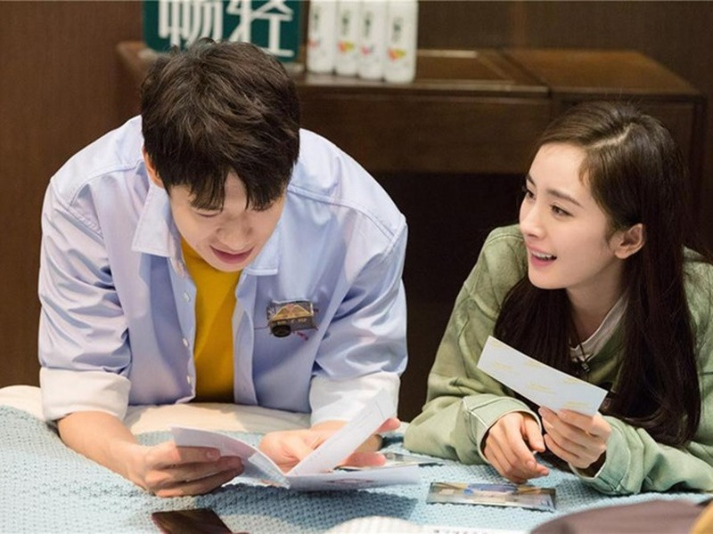 Dương Mịch từng vướng tin đồn hẹn hò Ngụy Đại Huân. Vợ cũ Lưu Khải Uy không xác nhận mối quan hệ với Ngụy Đại Huân. Dương Mịch cho biết, cô không muốn tiết lộ các mối quan hệ cá nhân. Ảnh: Vietnamnet.