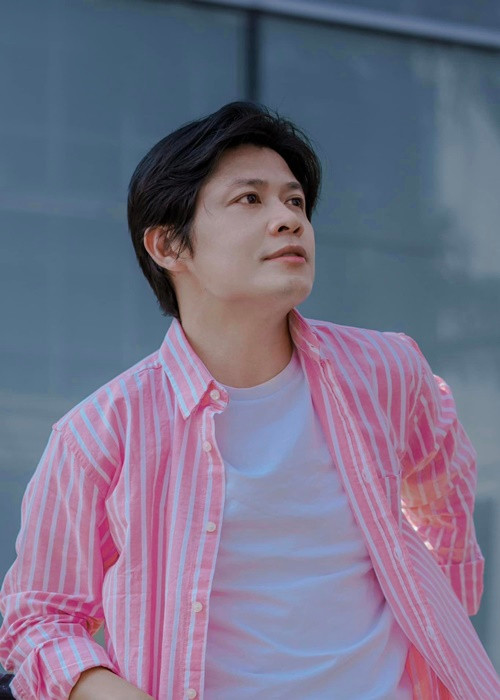 Tháng 5 vừa qua, chia sẻ trên truyền thông, Nguyễn Văn Chung cho biết, anh thu về hơn 1 tỷ đồng mỗi năm từ tác quyền âm nhạc.