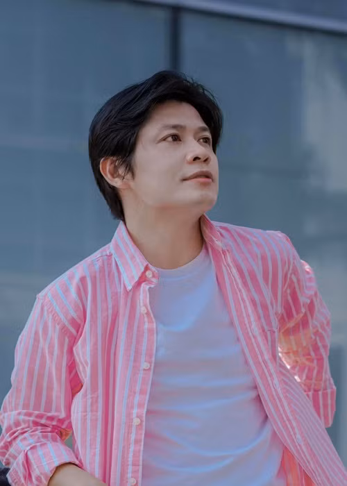 Tháng 5 vừa qua, chia sẻ trên truyền thông, Nguyễn Văn Chung cho biết, anh thu về hơn 1 tỷ đồng mỗi năm từ tác quyền âm nhạc.