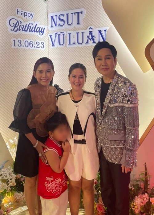 Con gai NSUT Vu Linh du sinh nhat Vu Luan giua on ao