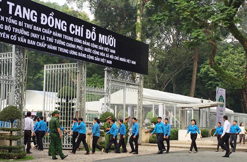 Tinh cam nguoi dan mien Nam tai le Quoc tang nguyen Tong Bi thu Do Muoi-Hinh-5