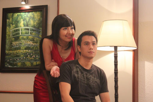 Nữ diễn viên không ngần ngại che giấu vẻ xinh đẹp, khả ái của mình để hoàn thành vai diễn.