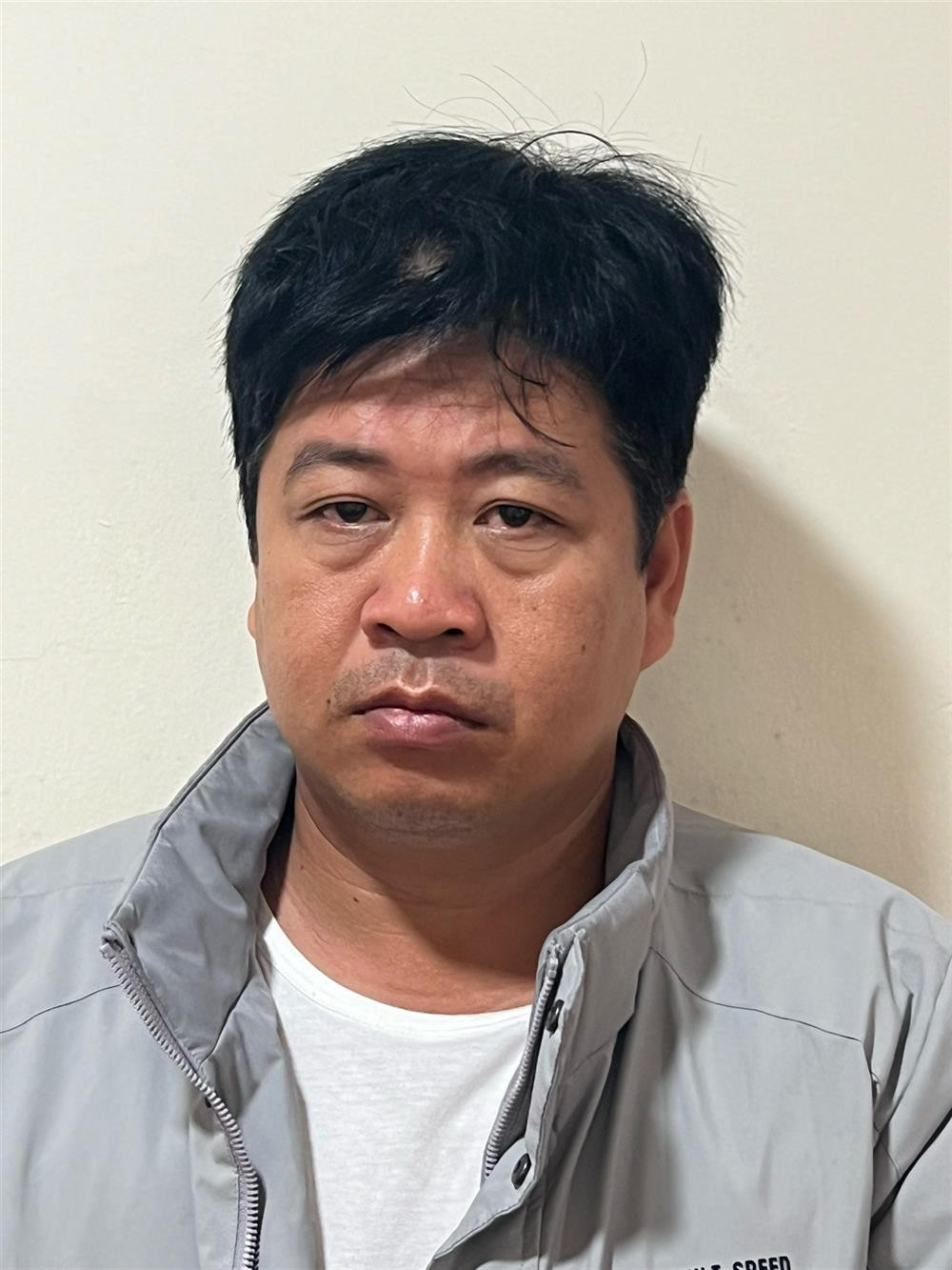 Vụ án này còn có tình tiết khiến dư luận quan tâm, đó là việc C03 công bố nội dung cho thấy bị can Đặng Trung Hoành (cựu Chánh văn phòng Huyện ủy huyện Mang Thít, tỉnh Vĩnh Long) đã nhận số tiền 64 tỷ đồng từ Hậu "Pháo". Theo đó, sau khi bị bắt tạm giam, Hậu khai đã đưa tiền cho nhiều người, trong đó có Đặng Trung Hoành. Bước đầu, ông Hoành thừa nhận sử dụng số tiền này vào nhiều mục đích khác nhau, trong đó có mục đích cá nhân.