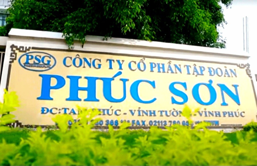 Về phía Tập đoàn Phúc Sơn và đơn vị khác, C03 khởi tố các bị can: Phạm Ngọc Cương và Nguyễn Thị Hằng (đều là phó tổng giám đốc); Đỗ Thị Mai (kế toán trưởng), Hoàng Thị Tuyết Hạnh (kế toán viên), Trần Hữu Định (Giám đốc Công ty Cổ phần đầu tư Nam Á Group) và Nguyễn Hồng Sơn (lao động tự do).