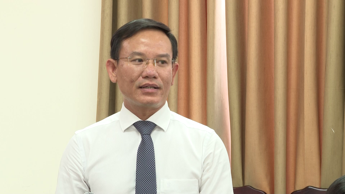 Lê Quốc Đạt, Giám đốc Ban Quản lý dự án Đầu tư xây dựng các công trình giao thông Quảng Ngãi.