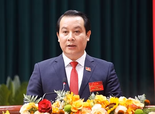 Mới đây nhất, ngày 28/3, Bộ Công an công bố thông tin về việc khởi tố bị can, lệnh bắt tạm giam ông Phạm Hoàng Anh, Phó bí thư Thường trực Tỉnh ủy, nguyên Giám đốc Sở Xây dựng tỉnh Vĩnh Phúc cũng về hành vi Nhận hối lộ liên quan đến Hậu "pháo".