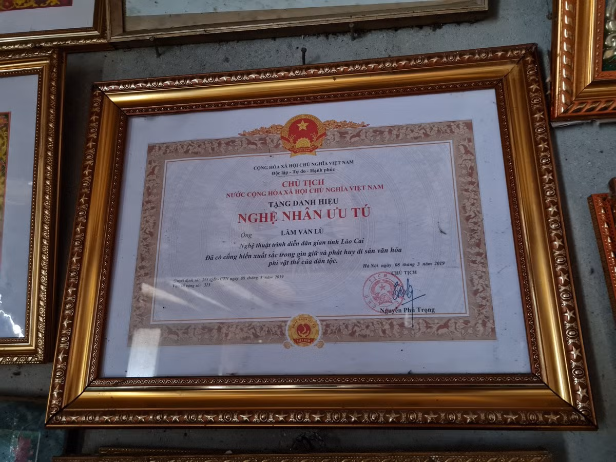 Nghe nhan Lam Van Lu: Nguoi giu hon cho dieu xoe tren “Cao nguyen trang”-Hinh-5