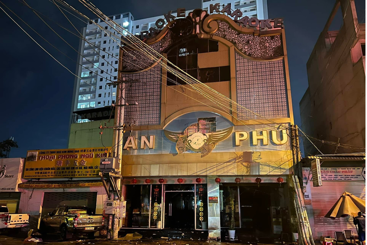 Mở rộng điều tra vụ cháy quán karaoke An Phú ở Bình Dương Mo rong dieu tra vu chay quan karaoke An Phu o Binh Duong