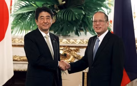 Nhat-Philippines, My-An xich lai gan nhau vi Bien Dong-Hinh-2