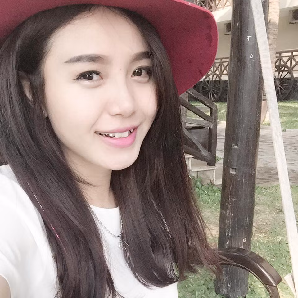 Bà mẹ hai con xinh đẹp có lúc cũng mất ngủ vì quá bận bịu, chăm sóc con... tuy nhiên khi được làm những công việc này chị luôn cảm thấy hạnh phúc, tìm thấy được niềm vui trong đó nên không hề cảm thấy mệt mỏi hay quá stress.