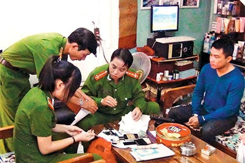 Lan tron nhieu tinh, bi bat vi so dao hoa