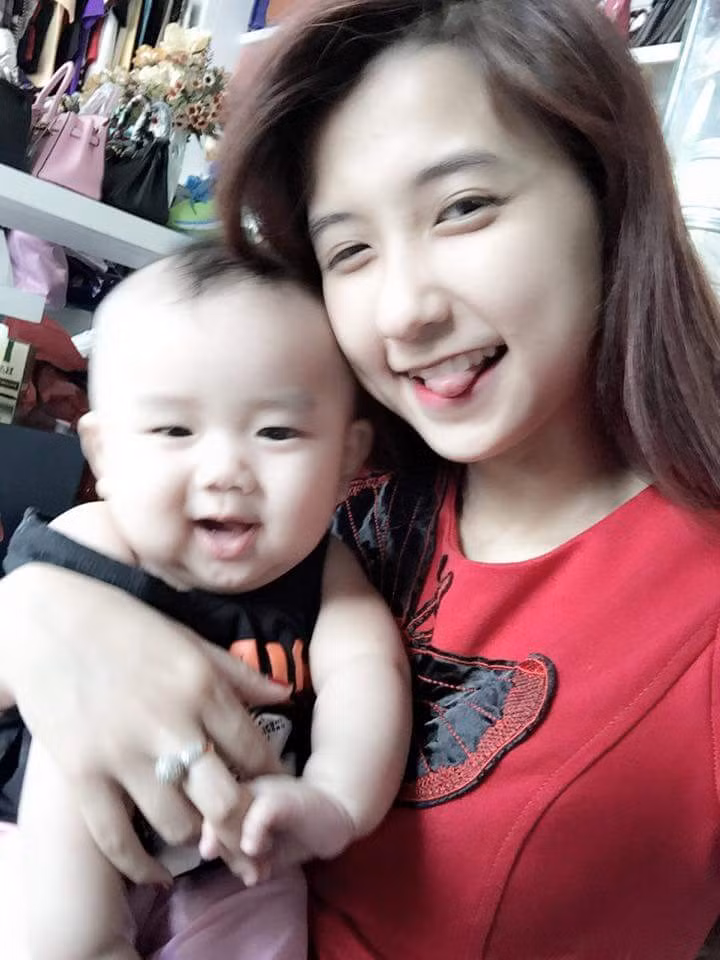 "Hãy mơ những gì bạn muốn mơ và đi tới những nơi nào bạn muốn tới. Hãy làm những gì bạn muốn làm, vì bạn chỉ có một cuộc đời và một lần cơ hội để làm những gì bạn muốn", đó là câu nói tâm đắc và cũng là suy nghĩ của Ngọc Quyên về cách để tạo nên và tận hưởng một cuộc sống có ý nghĩa.