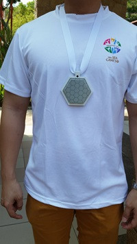 Các giám đốc sáng tạo kỳ vọng thiết bị này sẽ giúp khán giả thêm phấn khích, được truyền thêm cảm hứng khi tham dự lễ khai mạc và họ sẽ cùng nhau biến khán đài trở thành một màn hình LED khổng lồ, tạo ra các hình ảnh và hiệu ứng đẹp mắt. Ngoài ra thiết bị LED mà ban tổ chức phát cho khán giả cũng được xem là món quà lưu niệm đầy ý nghĩa.